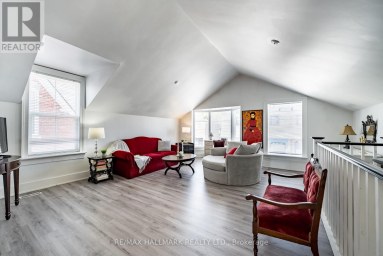 6395 MAIN STREET Whitchurch-Stouffville (Stouffville) Ontario photo 1