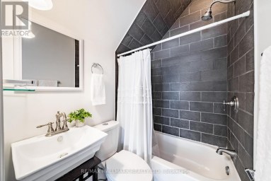 6395 MAIN STREET Whitchurch-Stouffville (Stouffville) Ontario photo 2