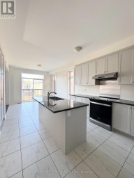 78 KENTLEDGE AVENUE East Gwillimbury (Holland Landing) Ontario photo 2