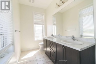 22 JOHN RUDKIN LANE Markham (Box Grove) Ontario photo 9