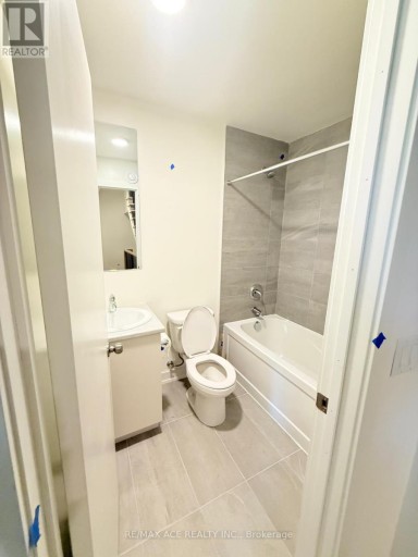 317B - 16 MELBOURNE AVENUE, St. Catharines (E. Chester), Ontario, L2P3J8