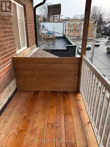 5 - 5 SORAUREN AVENUE, Toronto (Roncesvalles), Ontario, M6R2C6