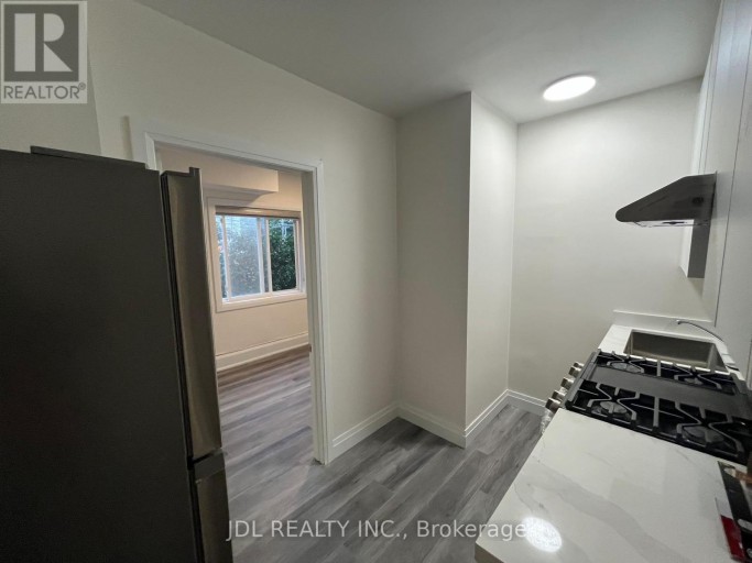 5 - 5 SORAUREN AVENUE, Toronto (Roncesvalles), Ontario, M6R2C6