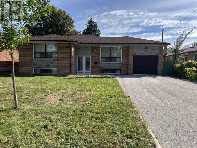 MAIN FLOOR - 9 DEWLANE DRIVE, Toronto (Newtonbrook West), Ontario, M2R2P7