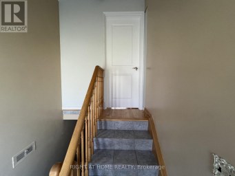 MAIN FLOOR - 9 DEWLANE DRIVE Toronto (Newtonbrook West) Ontario photo 2