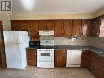 MAIN FLOOR - 9 DEWLANE DRIVE Toronto (Newtonbrook West) Ontario photo 6
