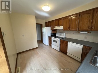 MAIN FLOOR - 9 DEWLANE DRIVE Toronto (Newtonbrook West) Ontario photo 7