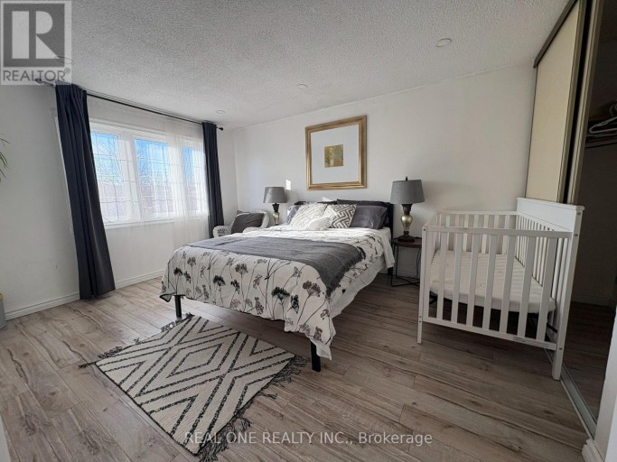 3245 CAMBOURNE CRESCENT, Mississauga (Meadowvale), Ontario, L5N5G4