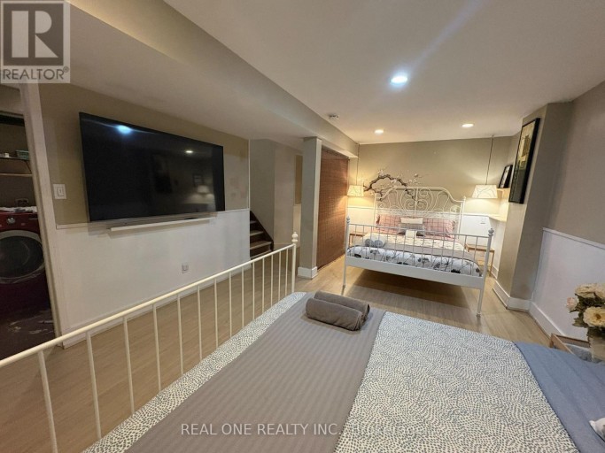 3245 CAMBOURNE CRESCENT, Mississauga (Meadowvale), Ontario, L5N5G4