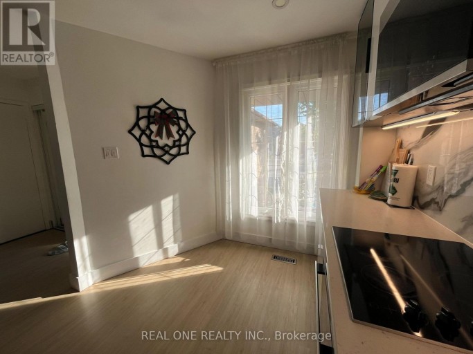 3245 CAMBOURNE CRESCENT, Mississauga (Meadowvale), Ontario, L5N5G4