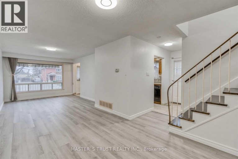 MAIN - 1473 FREEPORT DRIVE, Mississauga (Erindale), Ontario, L5C1S7