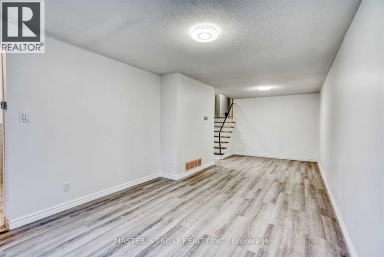 MAIN - 1473 FREEPORT DRIVE, Mississauga (Erindale), Ontario, L5C1S7
