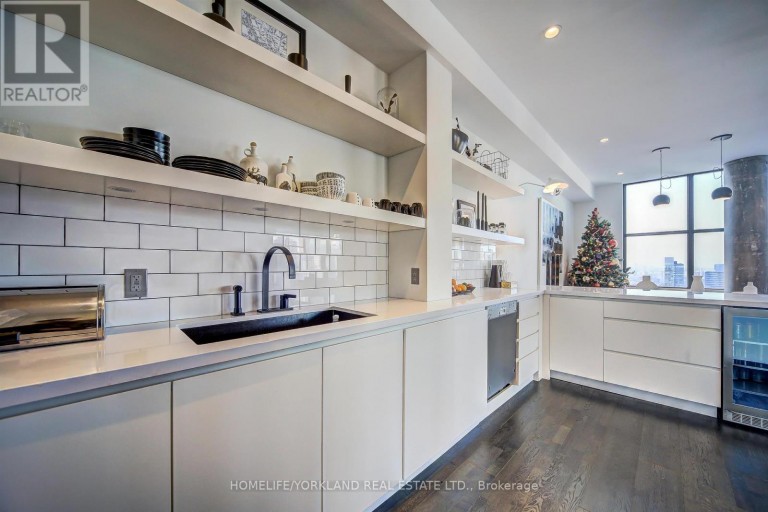 PH02 - 10 NAVY WHARF COURT NW, Toronto (Waterfront Communities), Ontario, M5V3V2