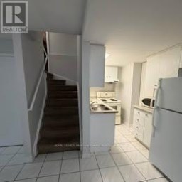 5243 HEATHERLEIGH AVENUE Mississauga (East Credit) Ontario photo 4