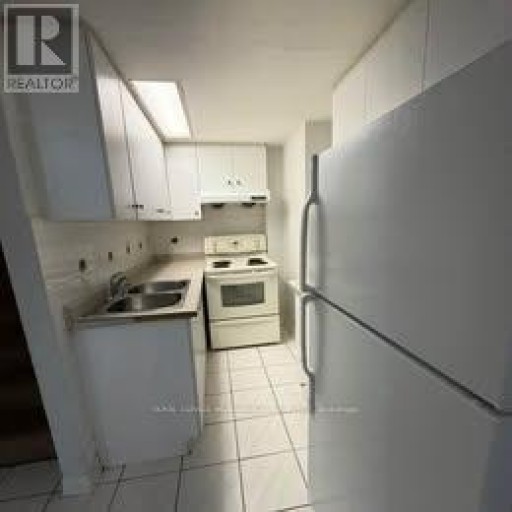 5243 HEATHERLEIGH AVENUE, Mississauga (East Credit), Ontario, L5V2A1