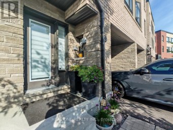 19 WOODSTREAM DRIVE Toronto (West Humber-Clairville) Ontario photo 1