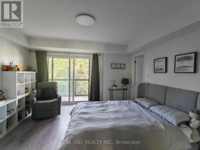 19 WOODSTREAM DRIVE, Toronto (West Humber-Clairville), Ontario, M9W0G1