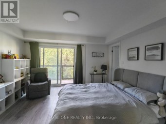 19 WOODSTREAM DRIVE Toronto (West Humber-Clairville) Ontario photo 11