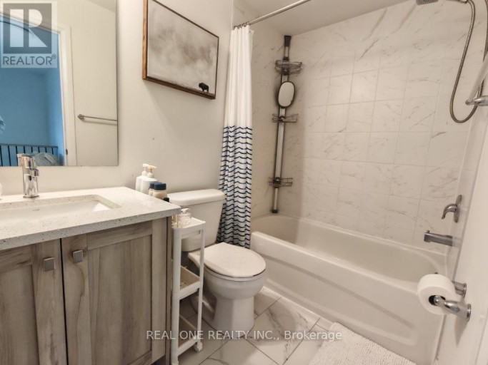 19 WOODSTREAM DRIVE, Toronto (West Humber-Clairville), Ontario, M9W0G1