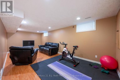 58 MEREDITH DRIVE Middlesex Centre (Ilderton) Ontario photo 17
