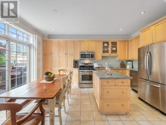 255 COCKSFIELD AVENUE Toronto (Bathurst Manor) Ontario photo 11
