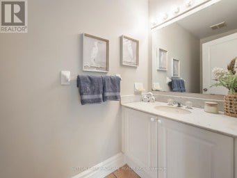 255 COCKSFIELD AVENUE Toronto (Bathurst Manor) Ontario photo 19