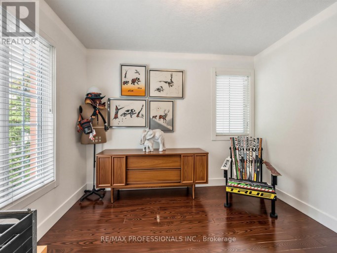 32 - 220 MANITOBA STREET, Toronto (Mimico), Ontario, M8Y4G7