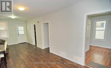 3588 SANDWICH STREET Windsor Ontario photo 3