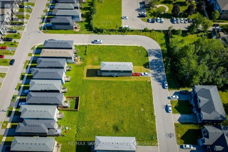 209 IVA STREET, Welland (Lincoln/Crowland), Ontario, L3C3B9