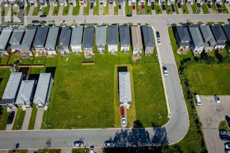 215 IVA STREET, Welland (Lincoln/Crowland), Ontario, L3C3B9