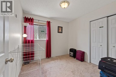 221 Tarington Close NE Calgary Alberta photo 23