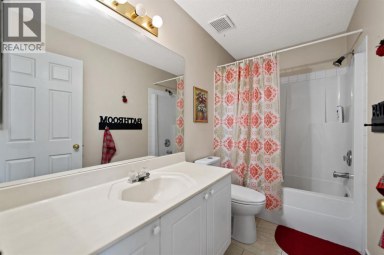 221 Tarington Close NE Calgary Alberta photo 24