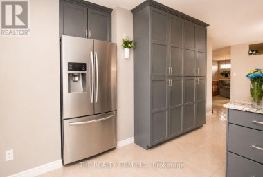 41805 NORTH STREET Southwold Ontario photo 10