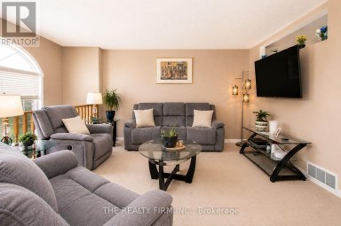 41805 NORTH STREET Southwold Ontario photo 5