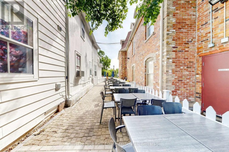 182 MAIN UNIONVILLE STREET, Markham (Unionville), Ontario, L3R2G9