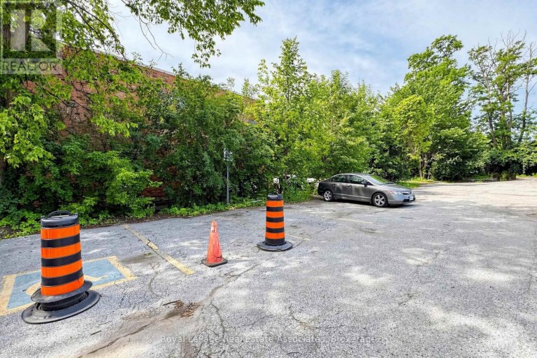 182 MAIN UNIONVILLE STREET, Markham (Unionville), Ontario, L3R2G9
