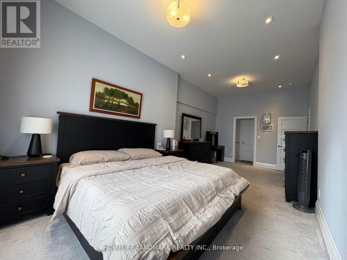 1703 SHADYBROOK DRIVE, Pickering (Amberlea), Ontario, L1V3A3