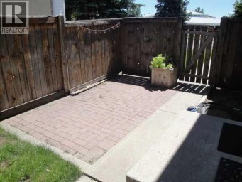 39 Meadowlark Boulevard N Lethbridge Alberta photo 26