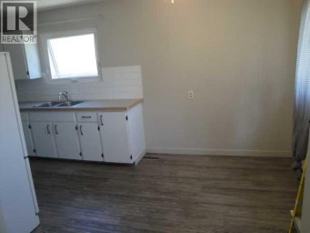 39 Meadowlark Boulevard N Lethbridge Alberta photo 6