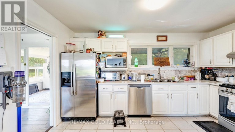 4680 PENETANGUISHENE ROAD, Springwater (Hillsdale), Ontario, L0L1V0