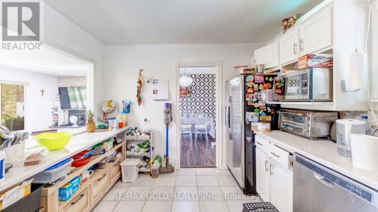 4680 PENETANGUISHENE ROAD, Springwater (Hillsdale), Ontario, L0L1V0