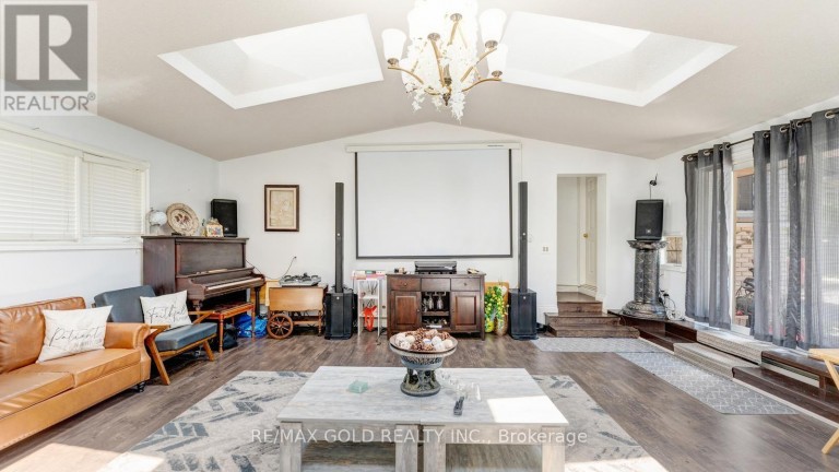 4680 PENETANGUISHENE ROAD, Springwater (Hillsdale), Ontario, L0L1V0