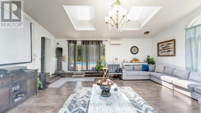 4680 PENETANGUISHENE ROAD, Springwater (Hillsdale), Ontario, L0L1V0