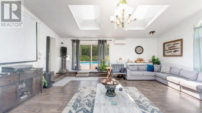 4680 PENETANGUISHENE ROAD, Springwater (Hillsdale), Ontario, L0L1V0