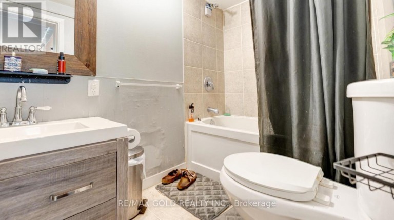 4680 PENETANGUISHENE ROAD, Springwater (Hillsdale), Ontario, L0L1V0