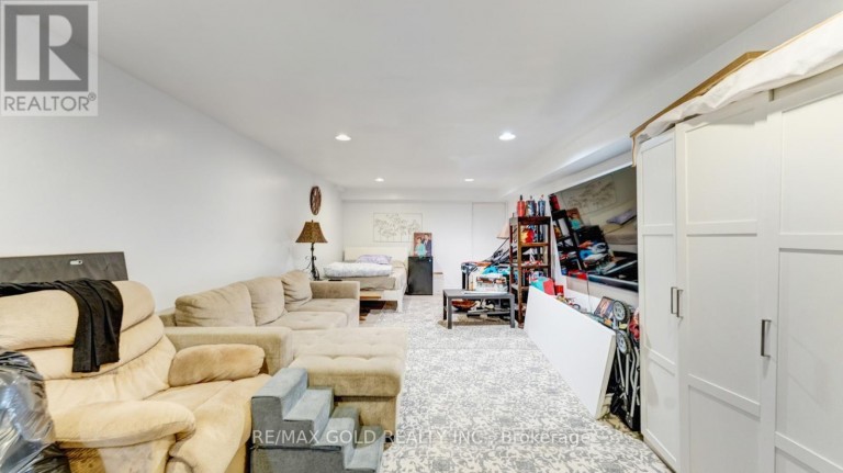 4680 PENETANGUISHENE ROAD, Springwater (Hillsdale), Ontario, L0L1V0