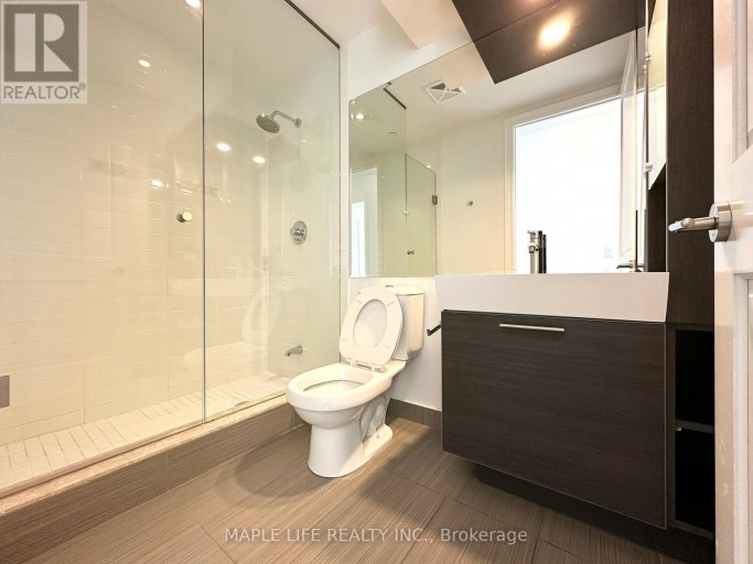 6110 - 388 YONGE STREET, Toronto (Bay Street Corridor), Ontario, M5B0A4