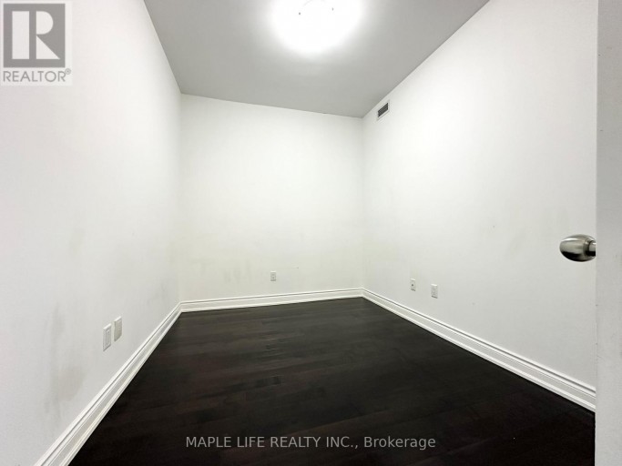 6110 - 388 YONGE STREET, Toronto (Bay Street Corridor), Ontario, M5B0A4