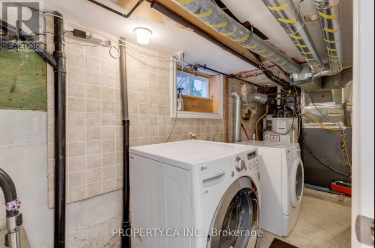 34 ASHBURY AVENUE, Toronto (Oakwood Village), Ontario, M6V1V7