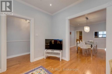 34 ASHBURY AVENUE Toronto (Oakwood Village) Ontario photo 4